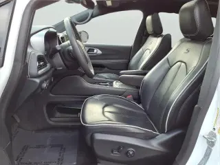 Chrysler Pacifica 2025 Limited 4dr Minivan