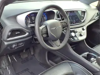 Chrysler Pacifica 2025 Limited 4dr Minivan