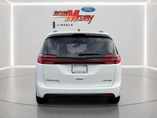 Chrysler Pacifica 2025 Limited 4dr Minivan