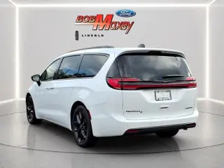 Chrysler Pacifica 2025 Limited 4dr Minivan