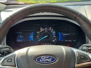Ford Edge 2024 con tracción en las ruedas AWD, versión SEL, 4 puertas SUV