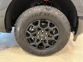 Ford F-150 2025 4x4 XLT 4dr SuperCrew 6.5 ft. SB