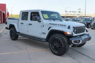2025 Jeep Gladiator