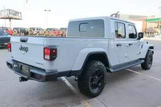 2025 Jeep Gladiator