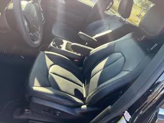 Chrysler Pacifica 2025 Select 4d Mini-Van