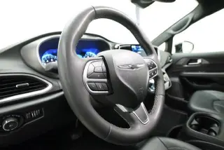 Chrysler Pacifica 2025 Select 4dr Mini-Van