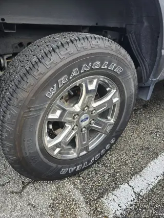 Ford F-150 2021 4x4 XLT 4dr SuperCrew 6.5 ft. SB