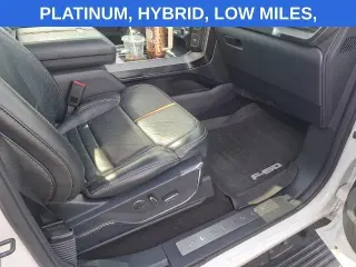 Ford F-150 2021 4x4 Platinum 4dr SuperCrew 6.5 ft. SB