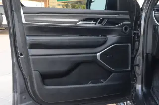 2022 Jeep Wagoneer