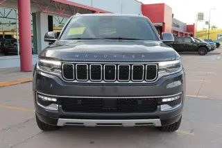 2022 Jeep Wagoneer