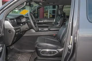2022 Jeep Wagoneer
