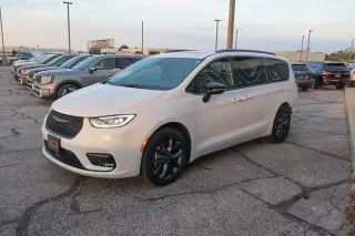 2025 Chrysler Pacifica