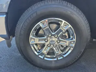 Ford F-150 2023 4x4 XLT 4dr SuperCrew 5.5 ft. SB