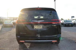 2025 Chrysler Pacifica