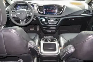 2025 Chrysler Pacifica