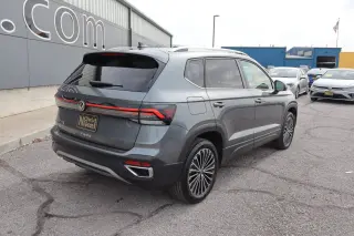 2025 Volkswagen Taos