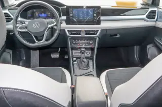 2025 Volkswagen Taos