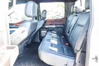 Ford F-150 2023 4x4 Lariat 4dr SuperCrew 5.5 ft. SB