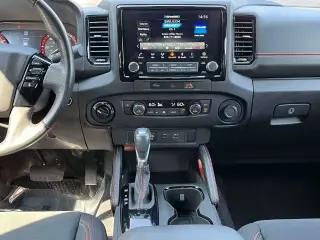 Nissan Frontier 2024 4x4 PRO-4X 4dr Crew Cab 5 ft. SB