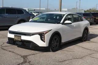2026 Kia K4