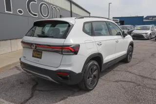 2025 Volkswagen Taos