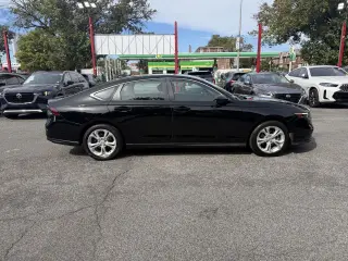 Honda Accord 2024 LX 4dr Sedán