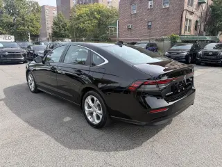 Honda Accord 2024 LX 4dr Sedán