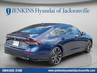 Honda Accord Hybrid 2024 Touring 4dr Sedán