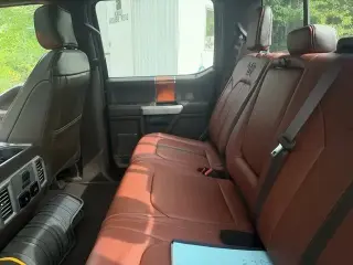 Ford F-150 2019 4x4 King Ranch 4dr SuperCrew 6.5 ft. SB