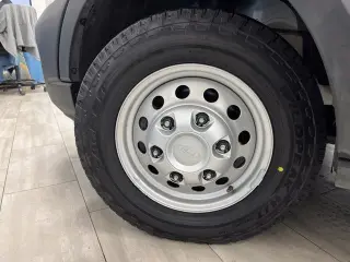 2025 Ford Transit-250