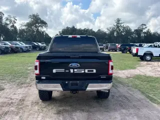 Ford F-150 2022 4x4 Lariat 4dr SuperCrew 5.5 ft. SB