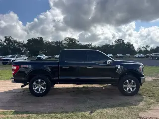 Ford F-150 2022 4x4 Lariat 4dr SuperCrew 5.5 ft. SB