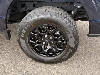 Ford F-150 2024 4x4 XLT 4dr SuperCrew 5.5 ft. SB