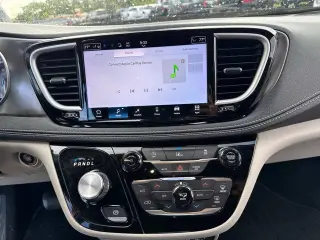 2022 Chrysler Pacifica
