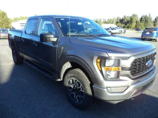 Ford F-150 2023 4x4 XL 4puertas SuperCrew carrocería corta 6.5 pies