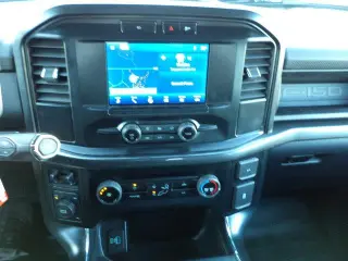 Ford F-150 2023 4x4 XL 4puertas SuperCrew carrocería corta 6.5 pies