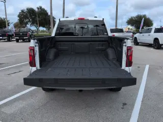 Ford F-150 2024 4x4 XLT 4dr SuperCrew 5.5 ft. SB