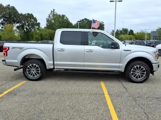 Ford F-150 2019 4x4 XLT 4dr SuperCrew 5.5 ft. SB