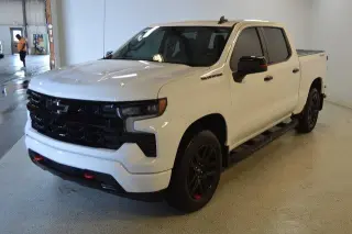 Chevrolet Silverado 1500 2023 4x4 RST 4dr Crew Cab 5.8 ft. SB