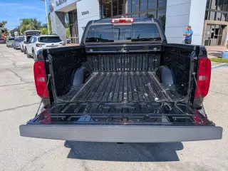 Chevrolet Colorado 2022 4x2 LT 4dr Cab con 5 ft. de ancho.