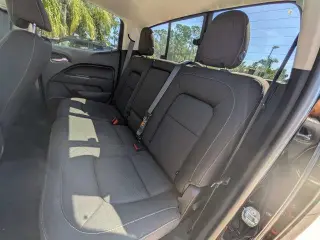 Chevrolet Colorado 2022 4x2 LT 4dr Cab con 5 ft. de ancho.