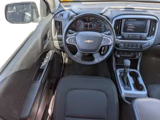 Chevrolet Colorado 2022 4x2 LT 4dr Cab con 5 ft. de ancho.