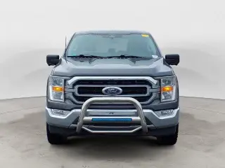Ford F-150 2023 4x4 XLT 4 puertas SuperCrew 2 m SB