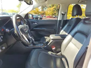 GMC Canyon 2022 4x4 Elevation 4dr Crew Cab 5 ft. SB
