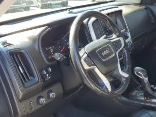 GMC Canyon 2022 4x4 Elevation 4dr Crew Cab 5 ft. SB