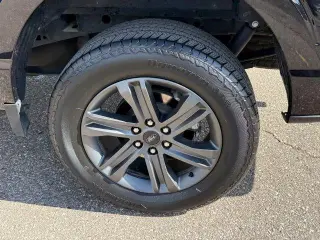 Ford F-150 2023 4x4 XLT 4dr SuperCrew 5.5 ft. SB