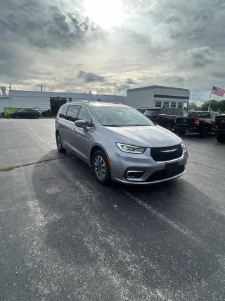 2021 Chrysler Pacifica Hybrid