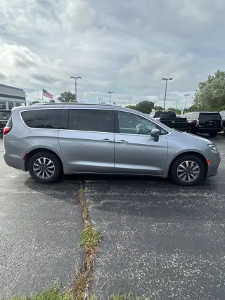 2021 Chrysler Pacifica Hybrid