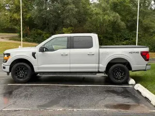 Ford F-150 2024 4x4 XLT 4dr SuperCrew 5.5 ft. SB