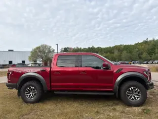 Ford F-150 2017 4x4 Raptor 4dr SuperCrew 5.5 ft. SB